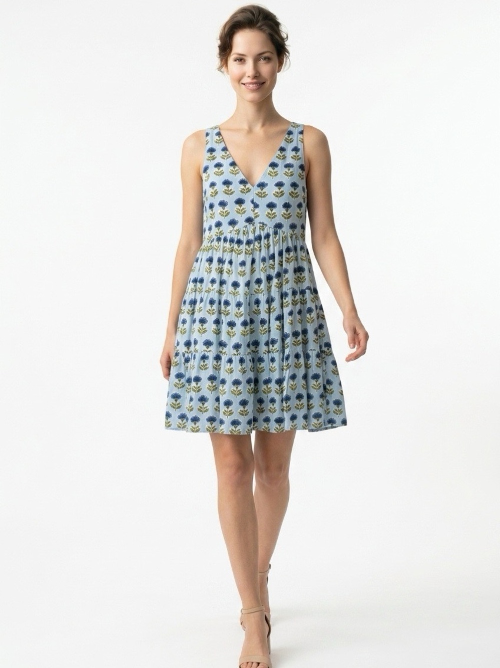 Sincerely Jules Floral Tiered Rayon Mini Dress  Womens size small  Flared dress